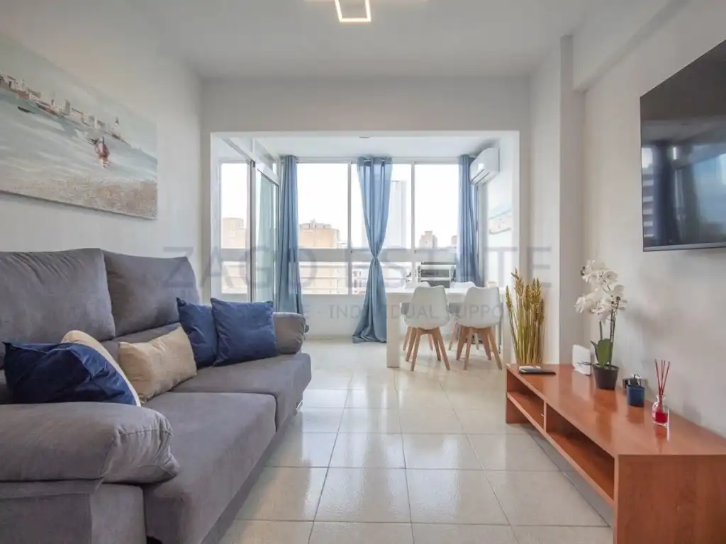 Apartament amb ascensor en venda a Calle Ibiza