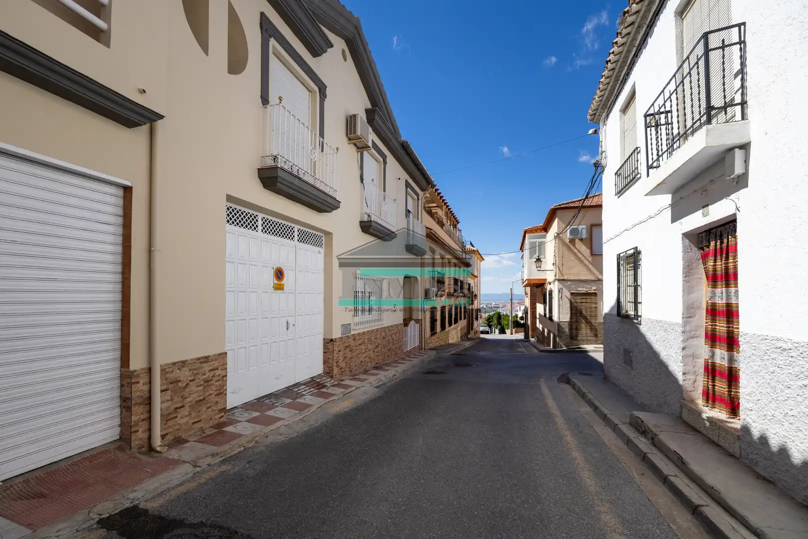 Vista exterior de Pis en venda en La Zubia amb Aire condicionat, Calefacció i Balcó