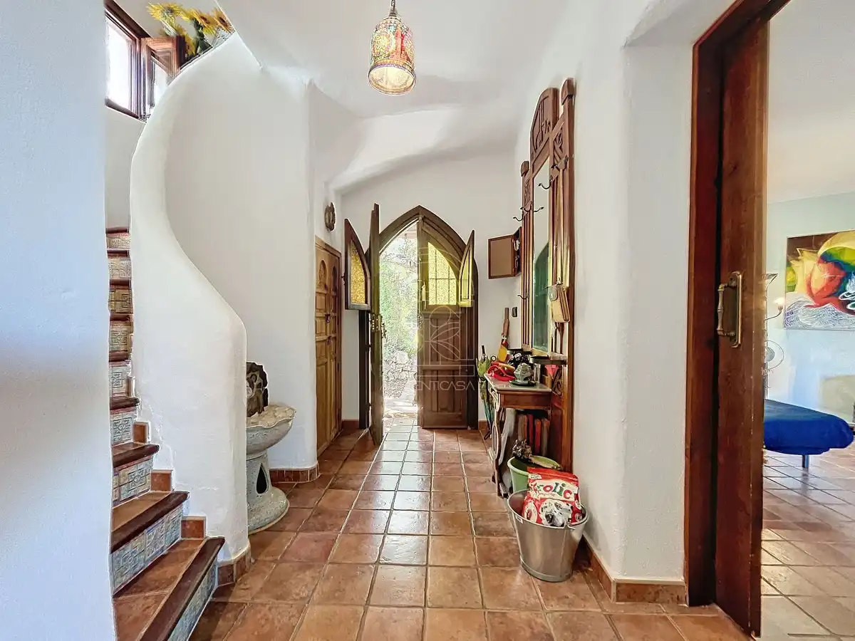 Finca rústica en venta en Comares con Aire acondicionado, Jardín privado y Terraza