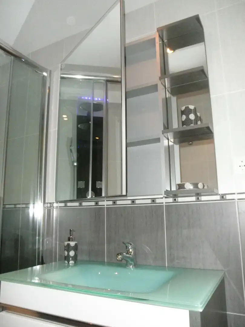 Badezimmer von Wohnung zum Verkauf in Mieres (Asturias) mit Heizung, Abstellraum und Möbliert
