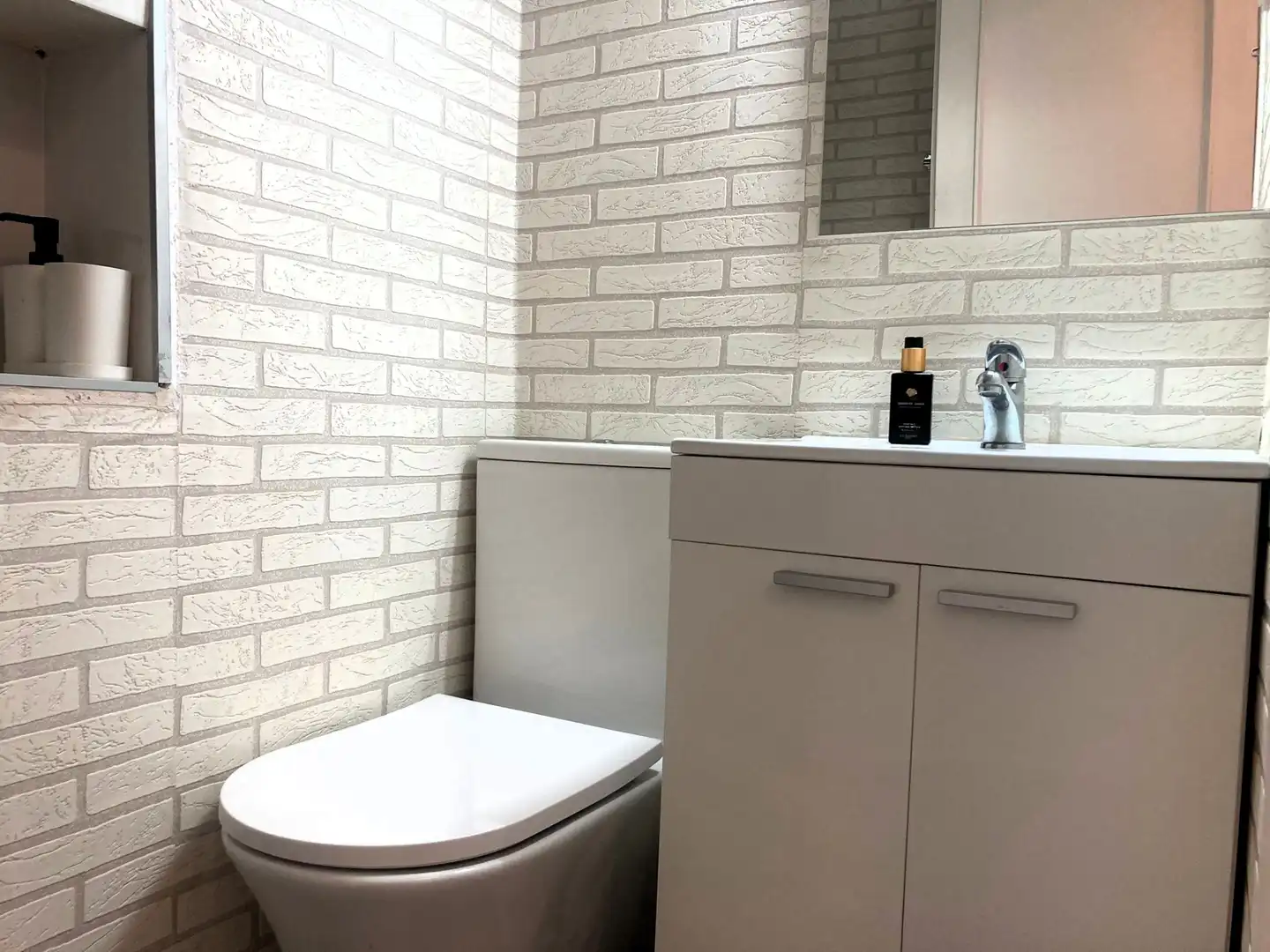 Badezimmer von Wohnung zur untervermieten in Madrid mit Heizung, Möbliert und Ofen
