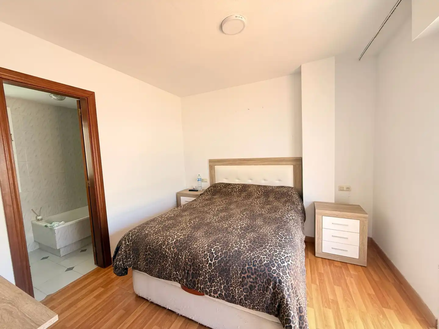 Habitación de Apartamento en venta en Estepona con Terraza