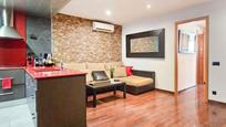 Living room of Flat for sale in L'Hospitalet de Llobregat  with Air Conditioner, Heating and Parquet flooring