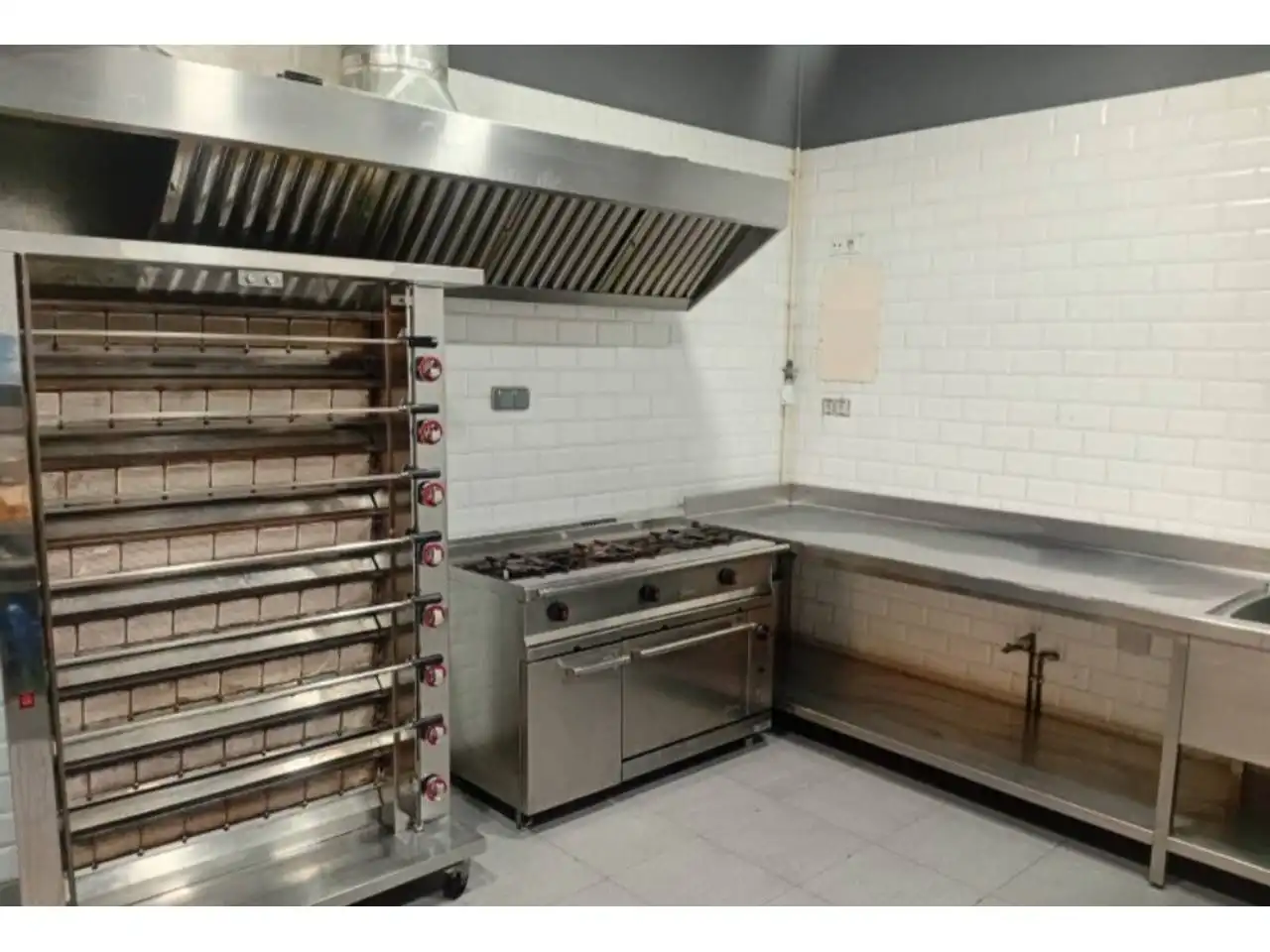 Cocina de Local en traspaso en Ripollet