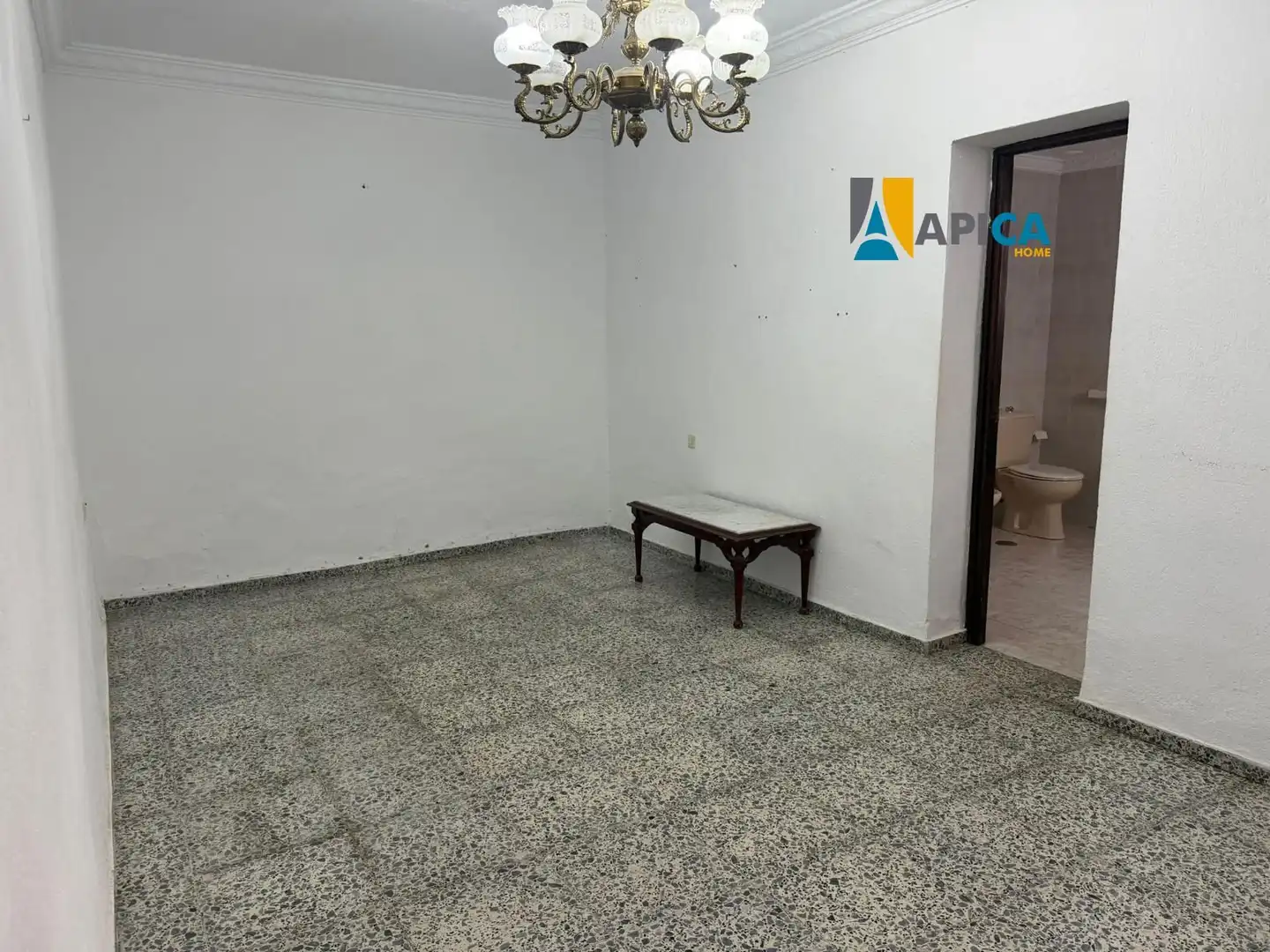 Detached homes for sale in Chiclana de la Frontera  with Storage room