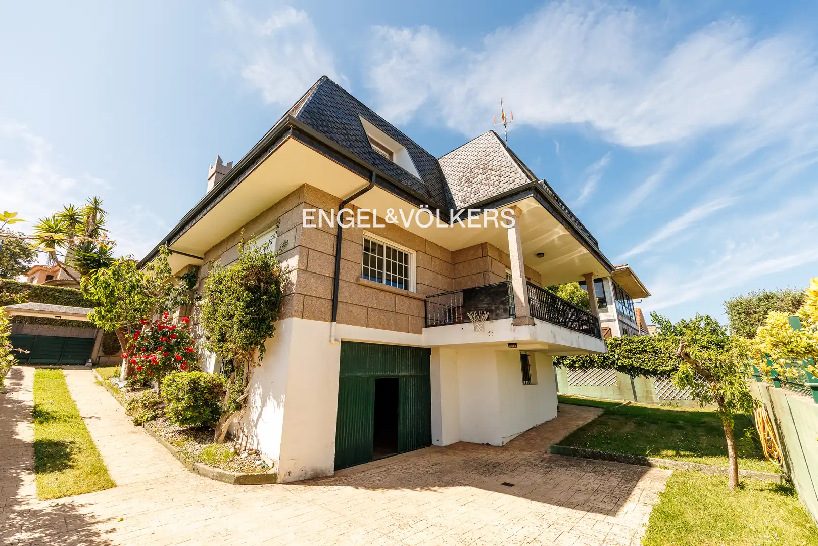 Exterior view of Houses for sale in Vigo   with Heating and Terrace
