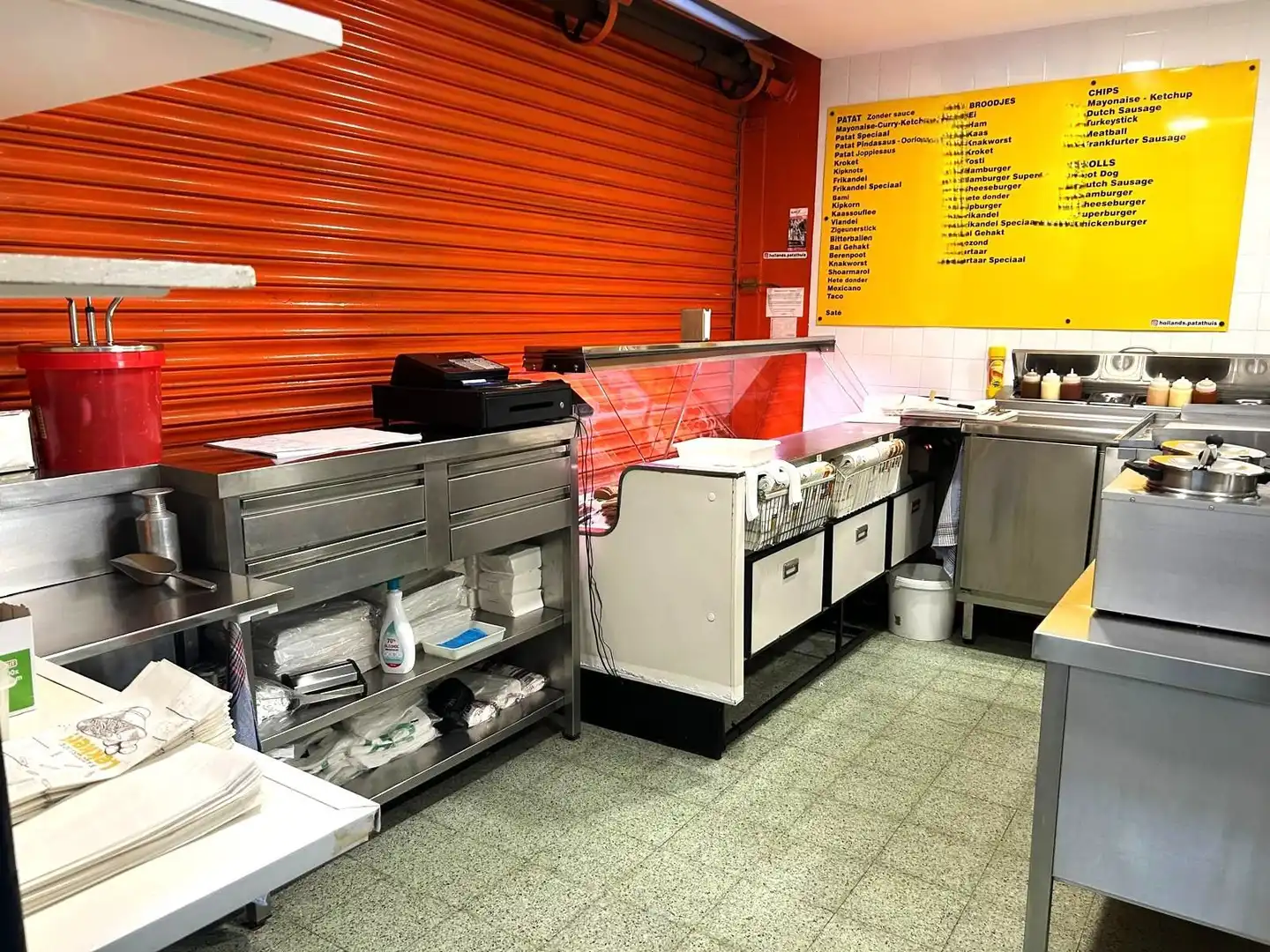 Küche von Geschaftsraum zum Verkauf in Blanes mit Terrasse