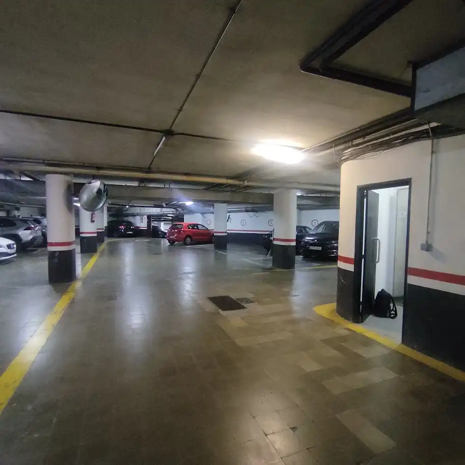 Aparcament de Garatge en venda en Barcelona