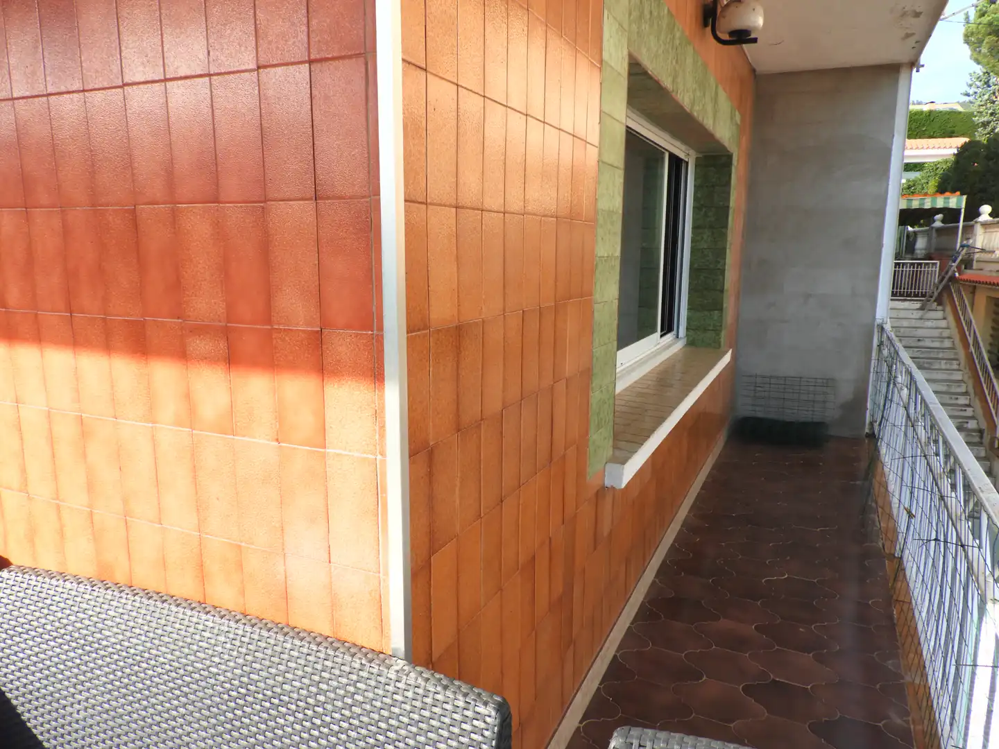 Außenansicht von Haus oder Chalet zum Verkauf in Castellar del Vallès mit Klimaanlage, Heizung und Privatgarten