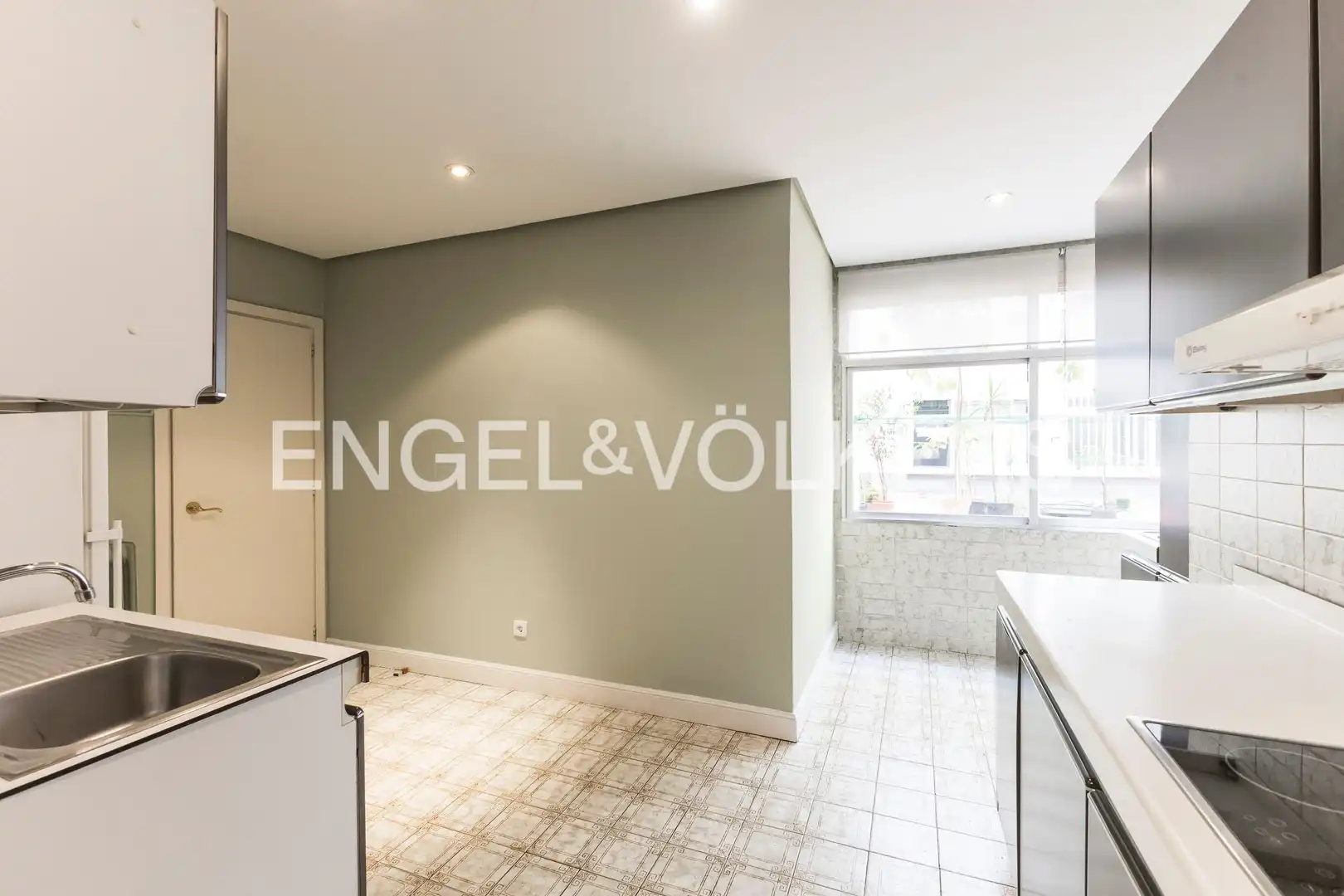 Küche von Wohnung zur Miete in Barrio de Salamanca