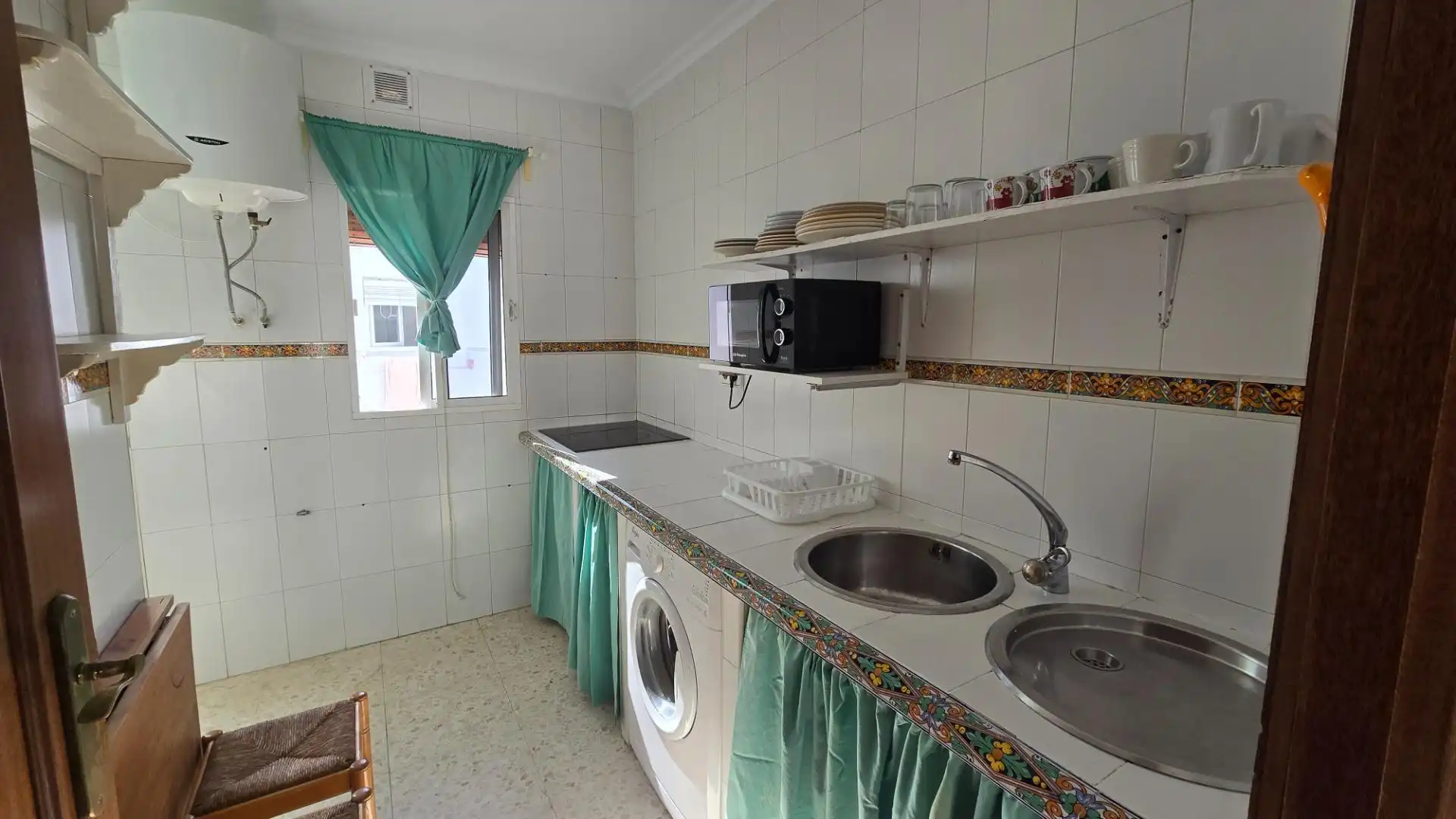 Appartamento con terrazza in affitto a Calle Naranco, imagen 9