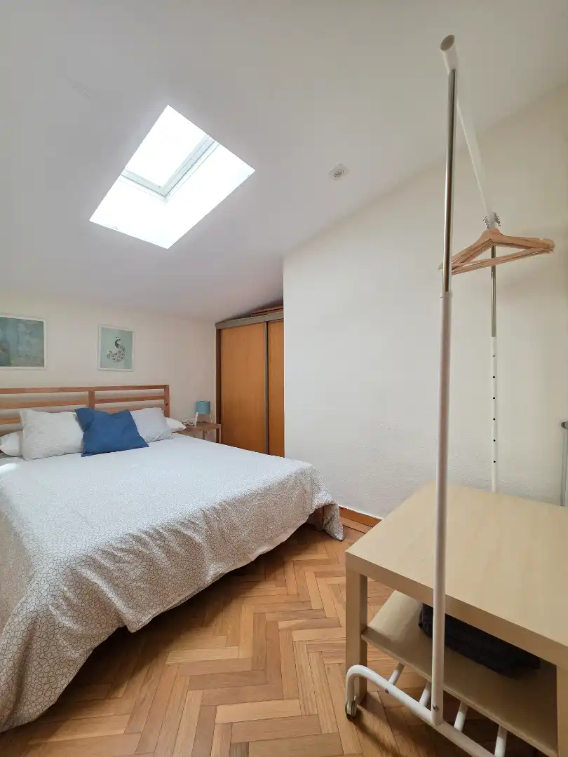 Bedroom of Duplexes for sale in Madrid  with Air Conditioner, Heating and Parquet flooring