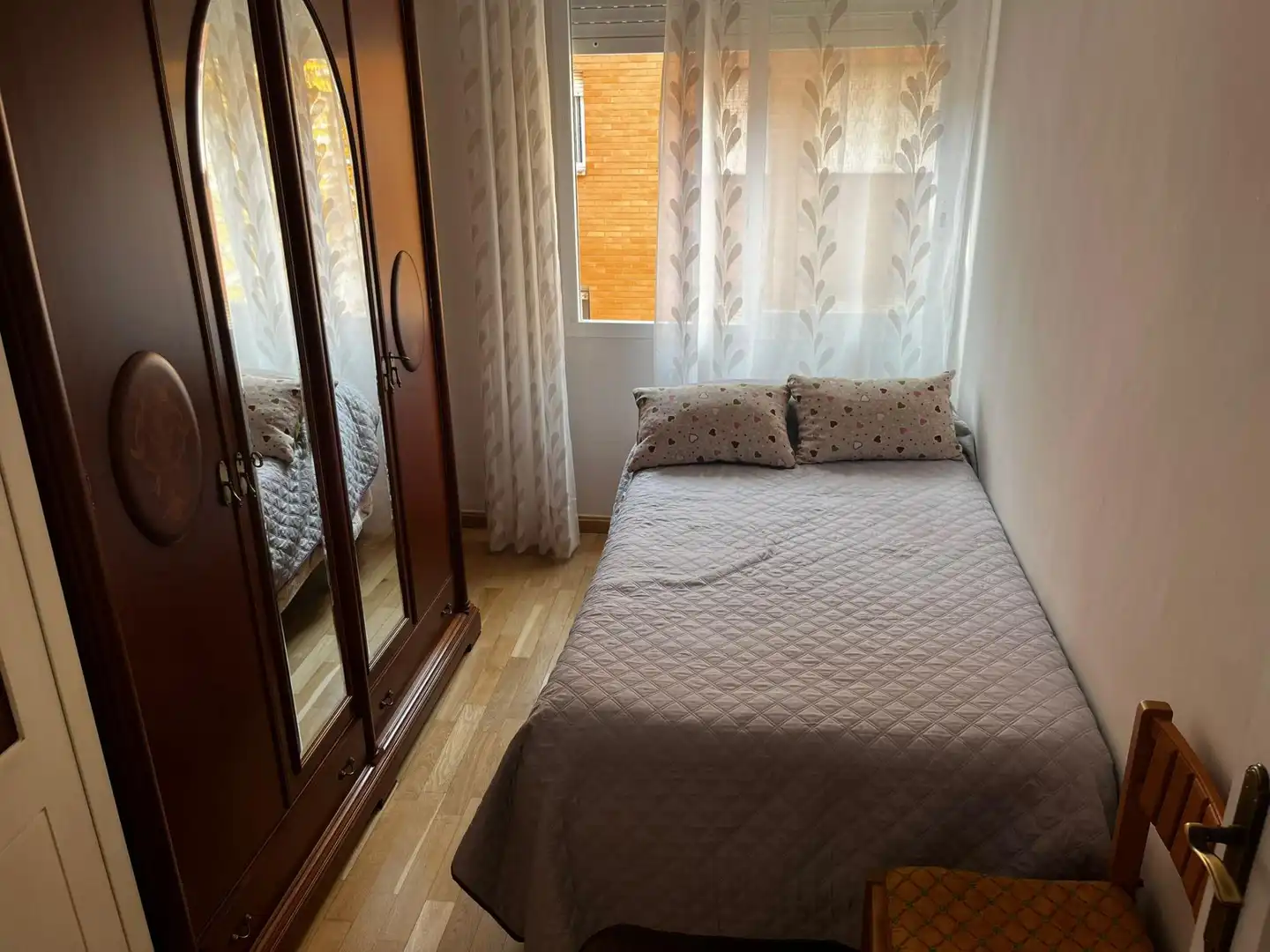 Bedroom of Flat for sale in Zaragoza  with Air Conditioner, Heating and Storage room