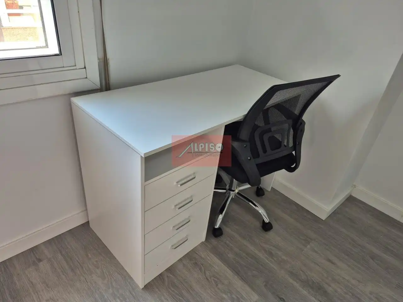 Piso de alquiler en Ourense Capital  con Calefacción, Trastero y Amueblado