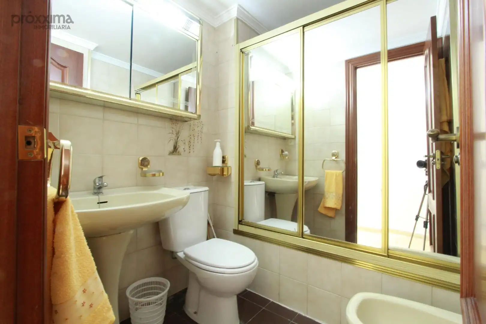 Badezimmer von Wohnung zur Miete in Casco Antiguo