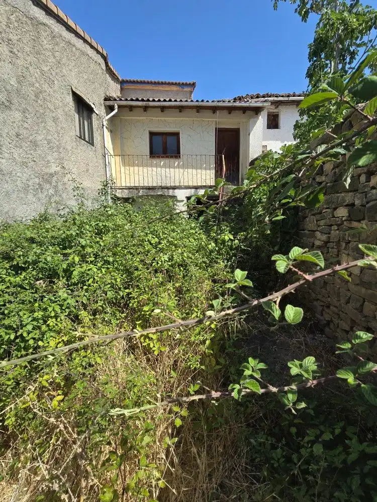 Houses for sale in Puente la Reina de Jaca  with Private garden