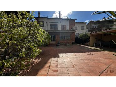Casa con jardín en venta en Calle Agustí Santacruz