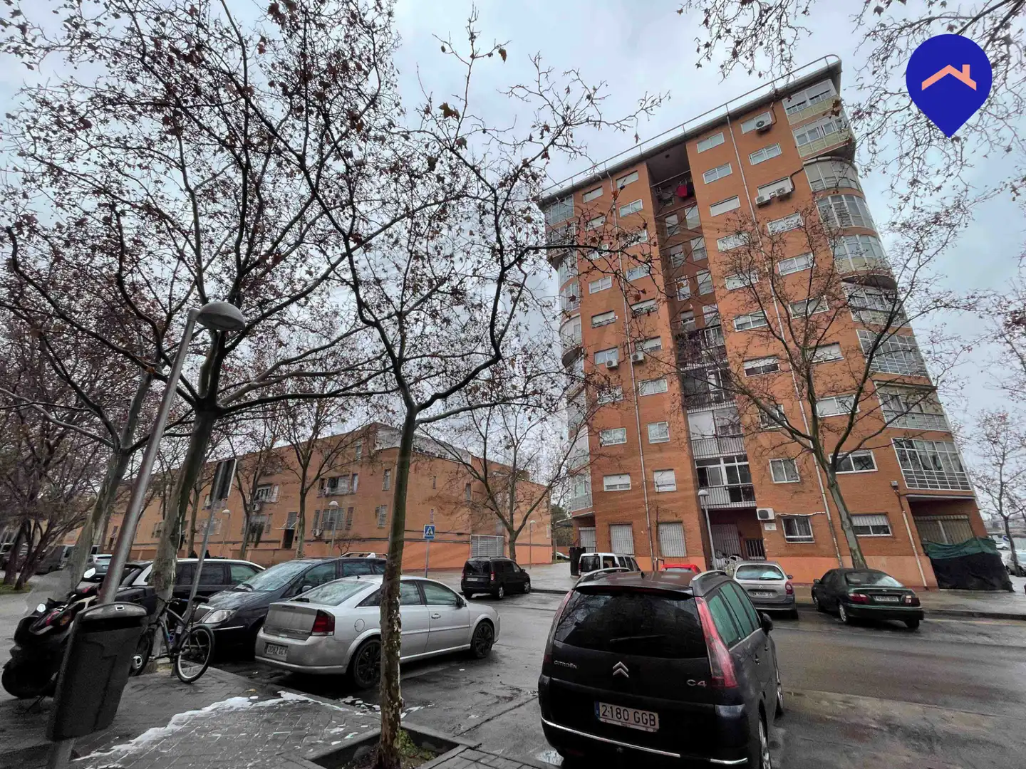 Vista exterior de Piso en venta en Madrid con Calefacción, Terraza y Balcón