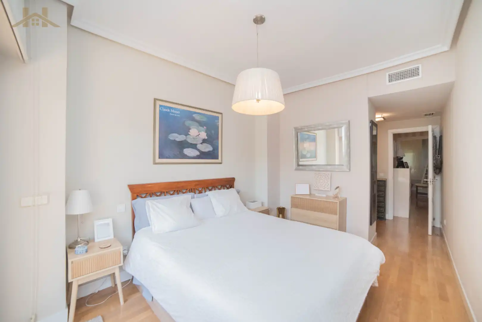 Bedroom of Flat for sale in Pozuelo de Alarcón  with Air Conditioner, Heating and Private garden