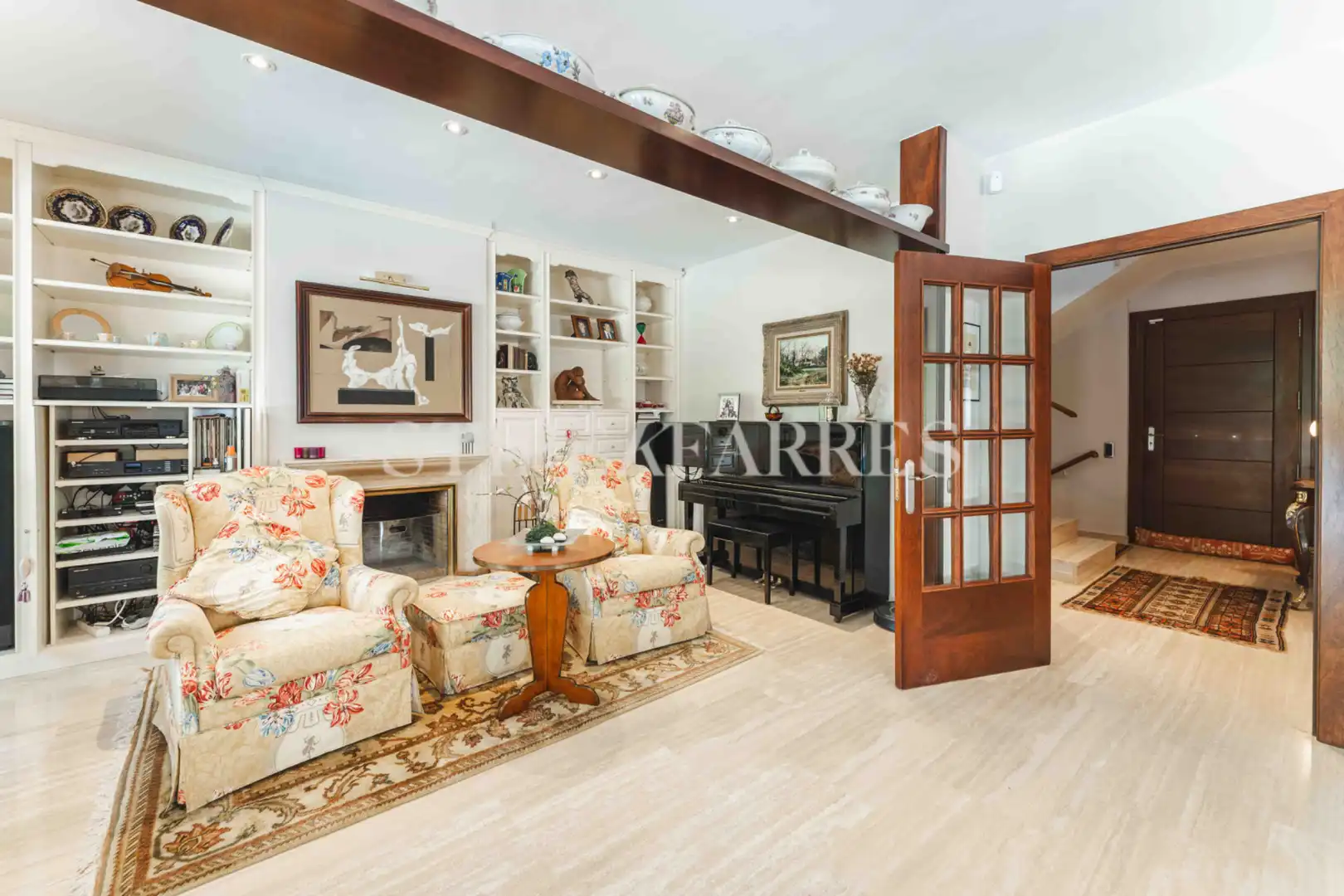 Wohnzimmer von Haus oder Chalet zum Verkauf in Barcelona mit Klimaanlage, Heizung und Privatgarten