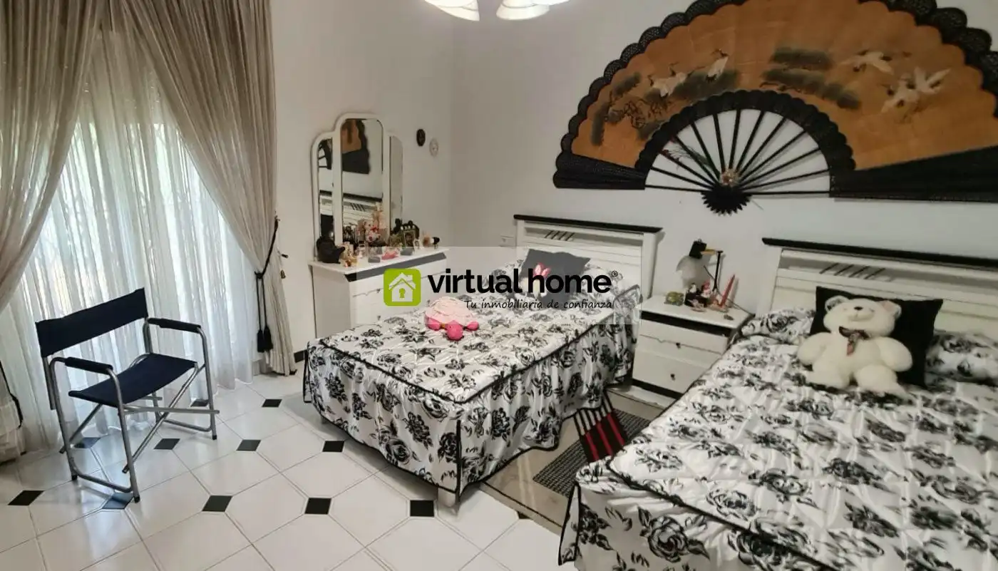 Dormitori de Casa o xalet en venda en Benidorm amb Traster, Piscina i Moblat