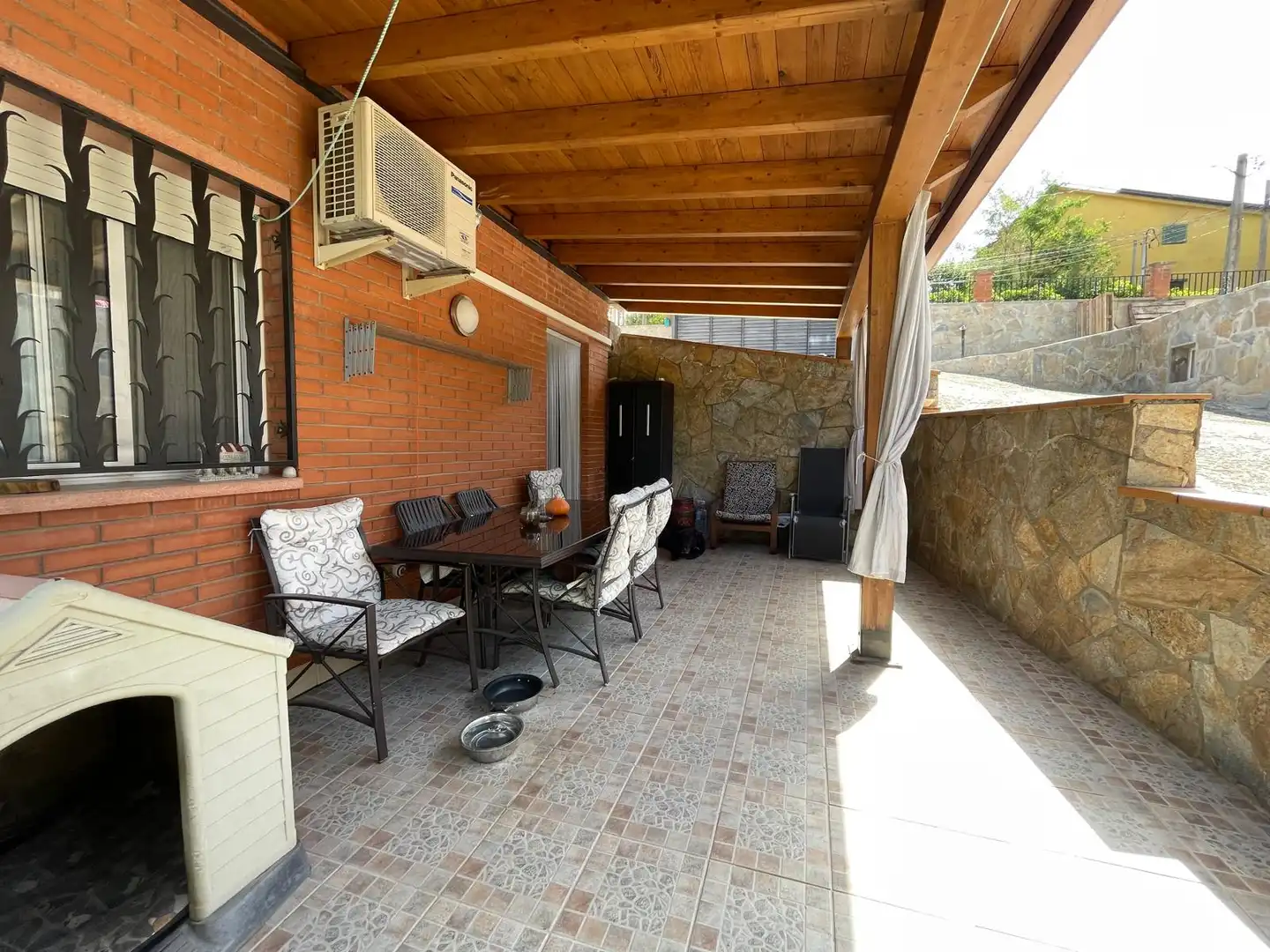 Terrassa de Casa o xalet en venda en Cervelló amb Aire condicionat, Calefacció i Jardí privat
