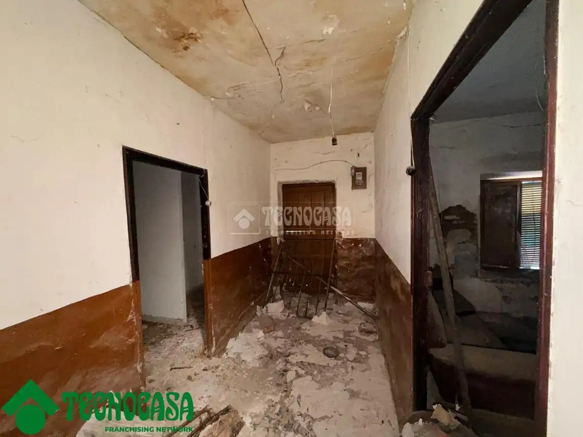 Casa adosada en venda en Menasalbas