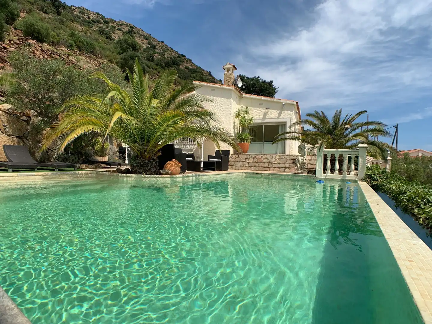 Piscina de Casa o xalet en venda en Roses amb Calefacció i Jardí privat
