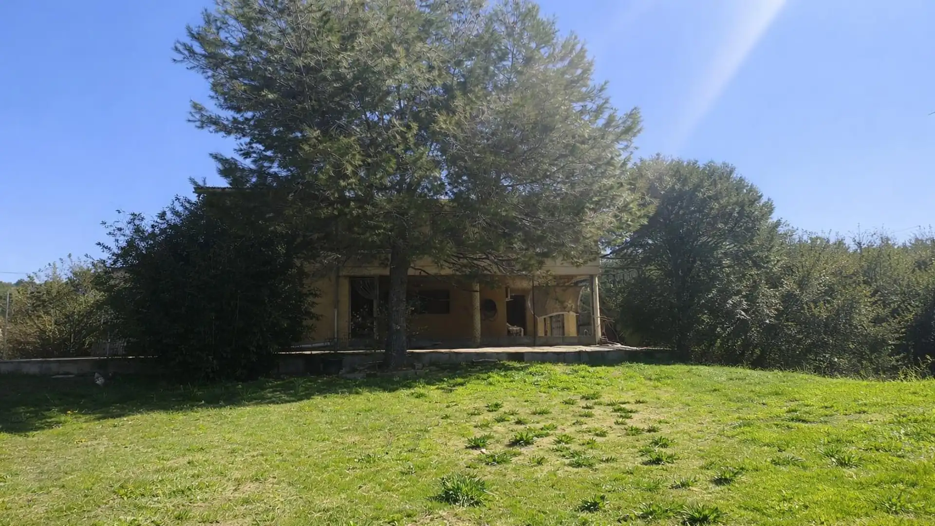 Exterior view of Houses for sale in Castellnou de Bages  with Terrace and Storage room