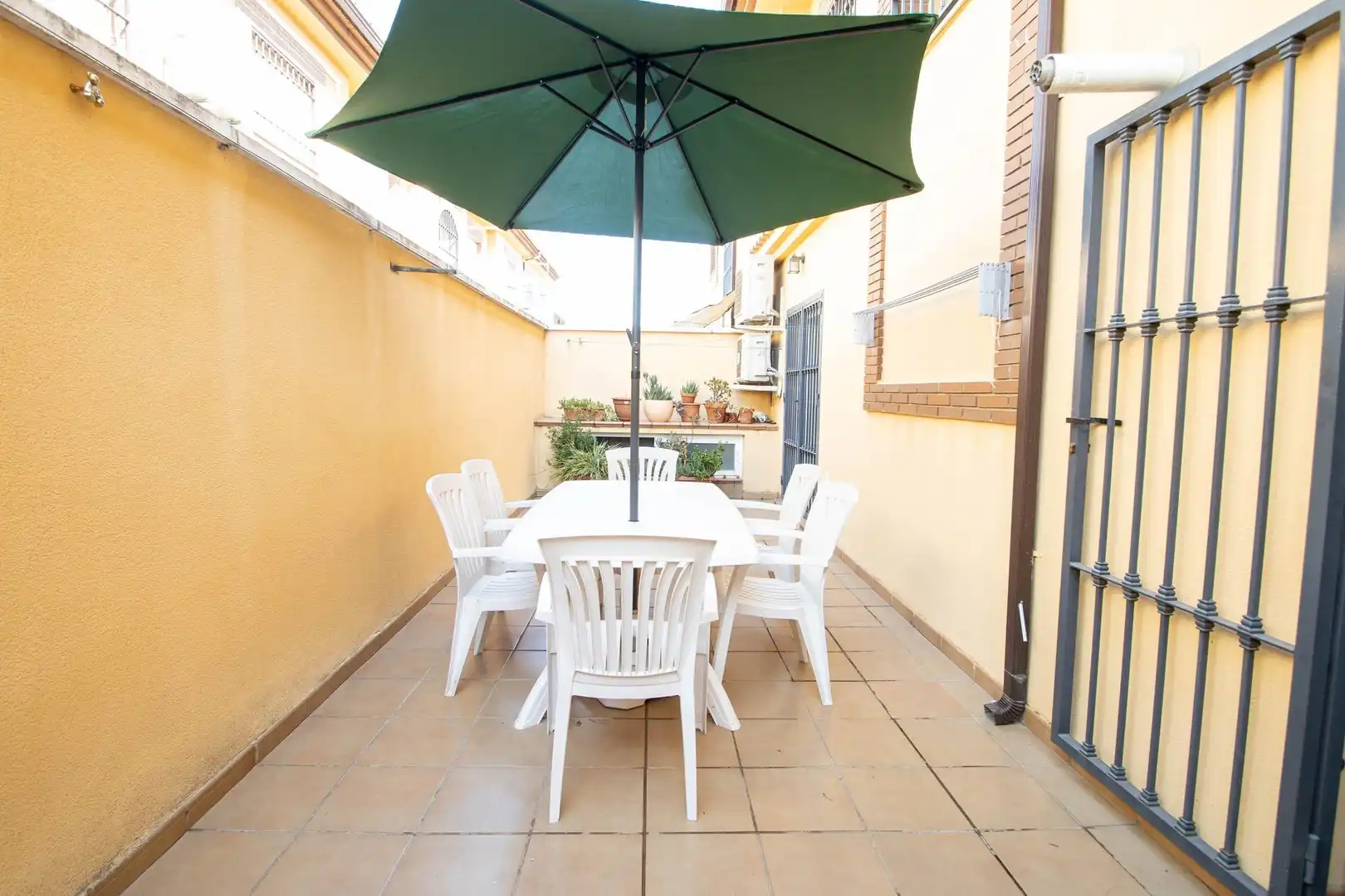 Casa a schiera in vendita a Calle PINTOR GOMEZ MORENO, imagen 2