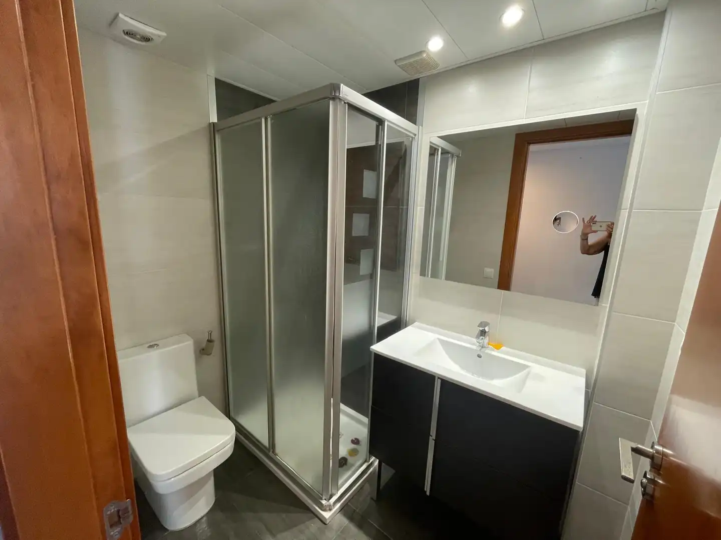 Bathroom of Flat for rent in Arenys de Mar  with Air Conditioner, Heating and Terrace