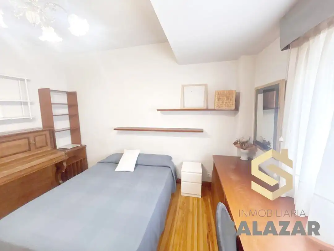 Schlafzimmer von Wohnung zur Miete in Bilbao  mit Heizung