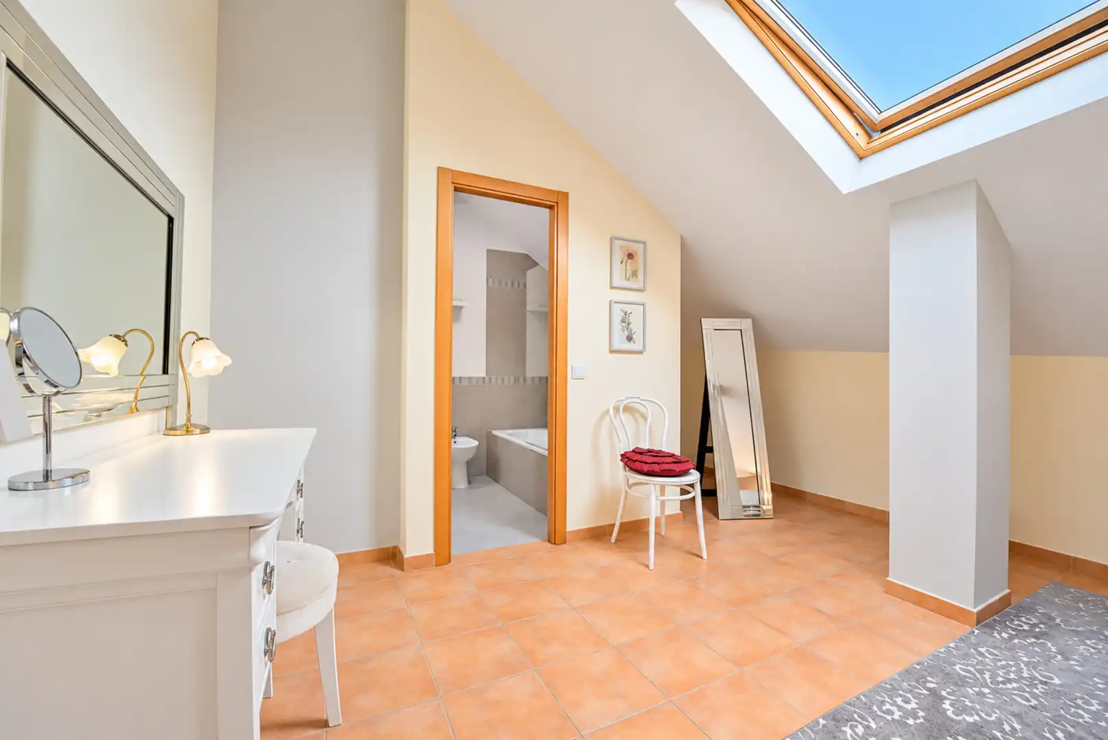 Baño de Ático en venta en Marbella con Aire acondicionado, Trastero y Amueblado