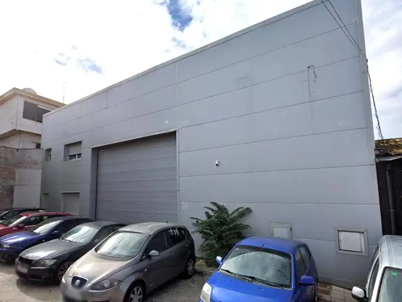 Industrial building for sale in Villares de la Reina, imagen 2