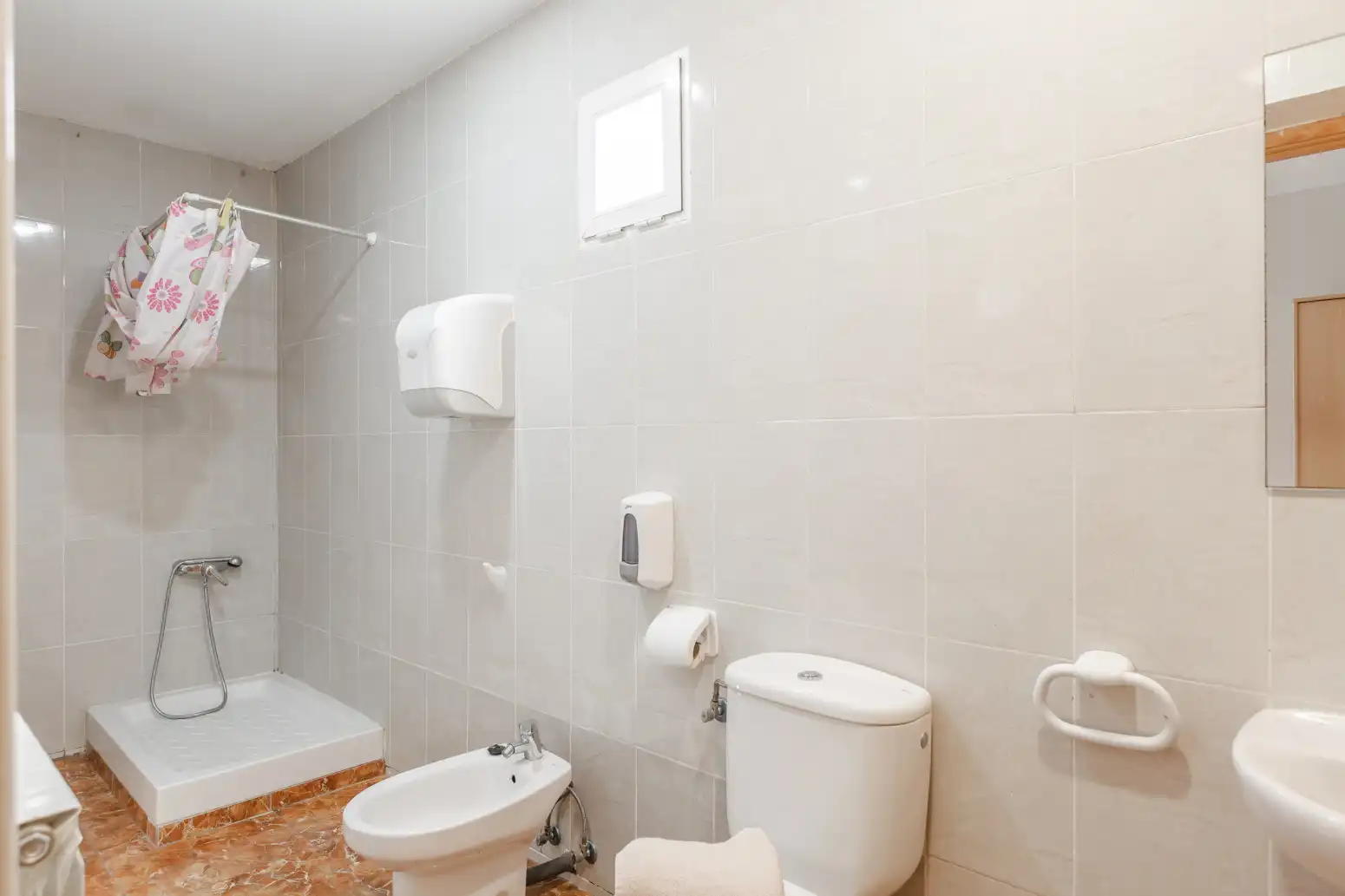Badezimmer von Gebäude zum Verkauf in Unzué / Untzue