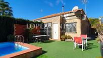 Exterior view of House or chalet for sale in L'Eliana  with Air Conditioner, Terrace and Swimming Pool