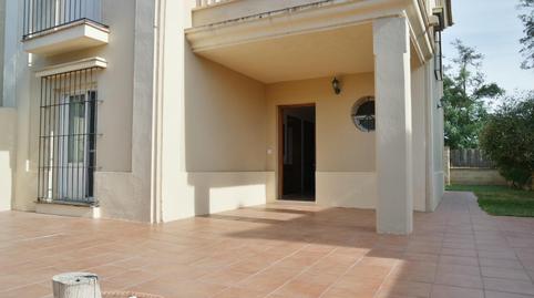 Foto 3 de Casa adosada en venda a V Centenario - Piletas - Capuchinos, Cádiz