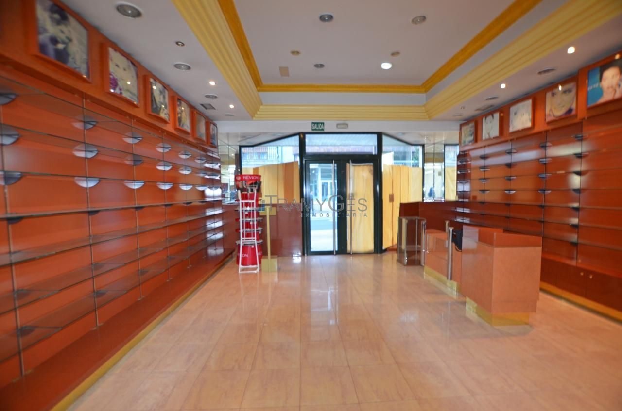 Premises for sale in Tomiño  with Air Conditioner