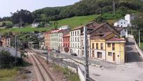 Vista exterior de Pis en venda en Mieres (Asturias)