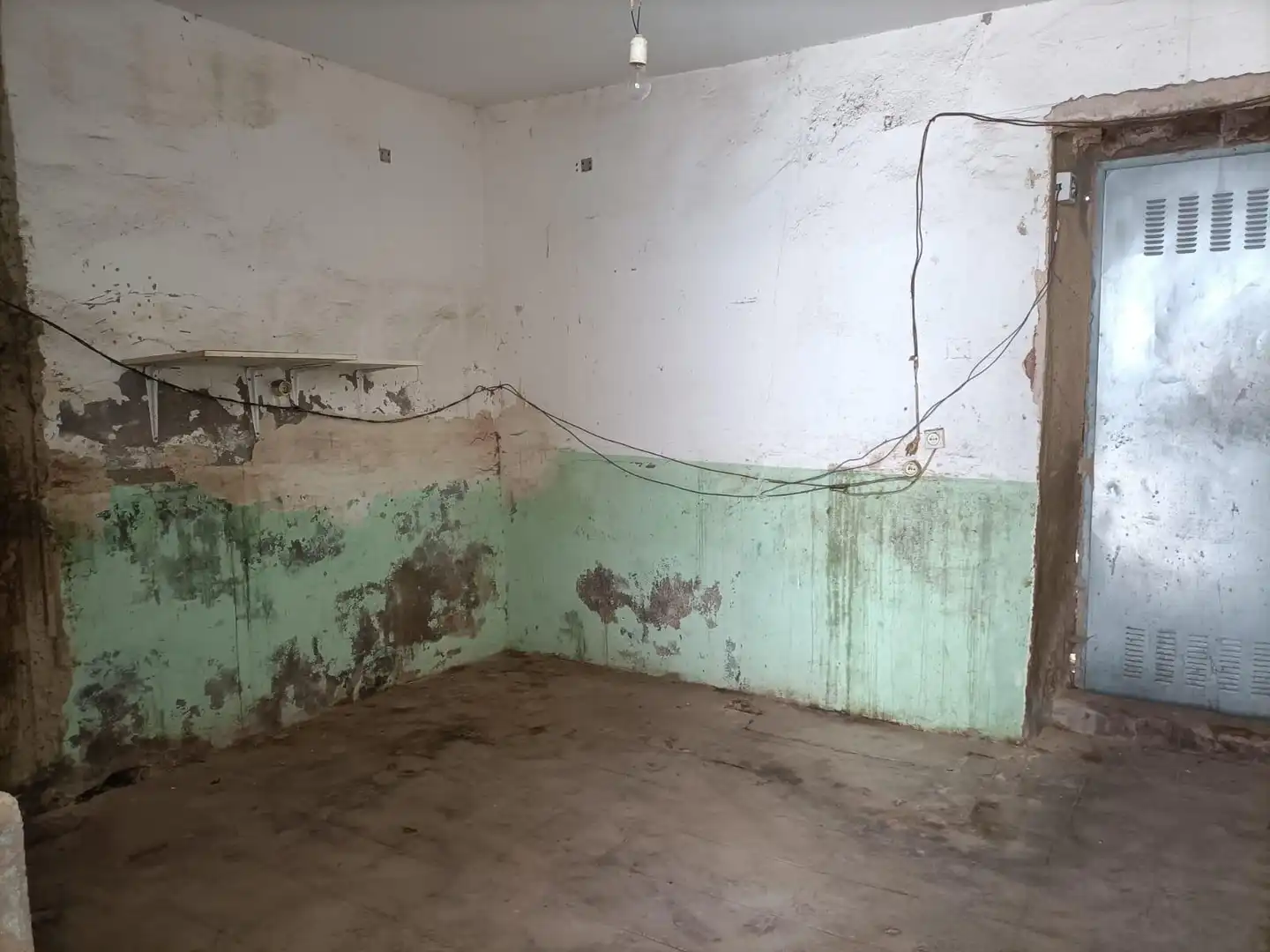 Casa adosada en venda en Alcolea del Río