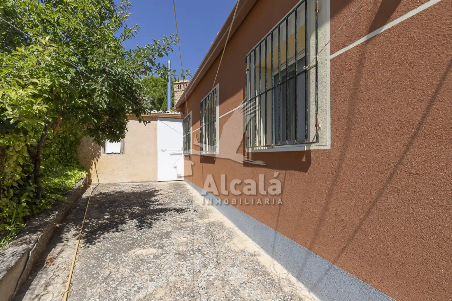 Vista exterior de Casa o chalet en venta en Cifuentes con Calefacción, Jardín privado y Trastero
