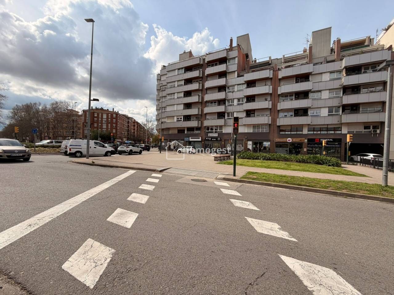 Vista exterior de Pis en venda en Girona Capital amb Parquet i Balcó