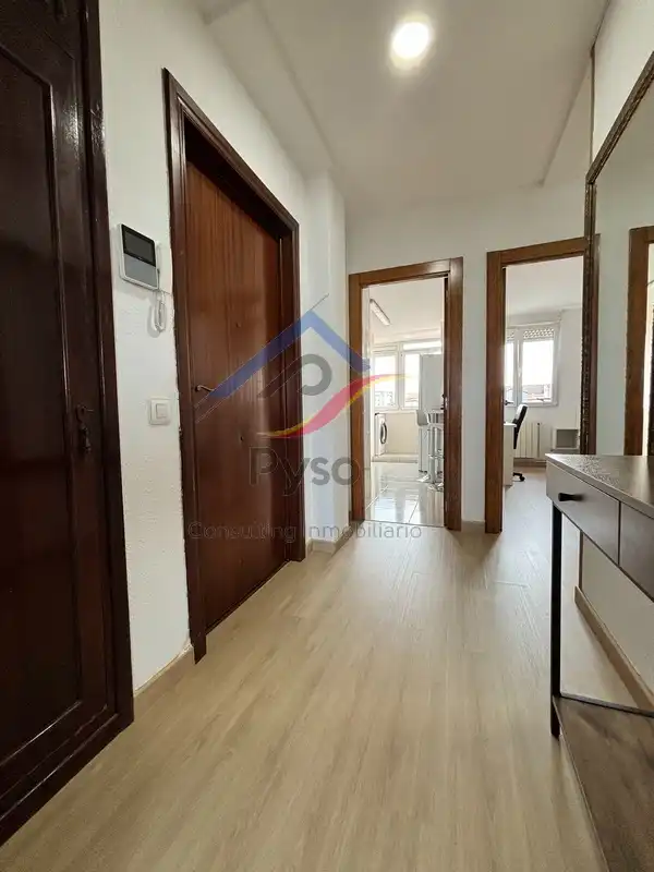 Flat for rent in Avenida de los Castros, Los Castros