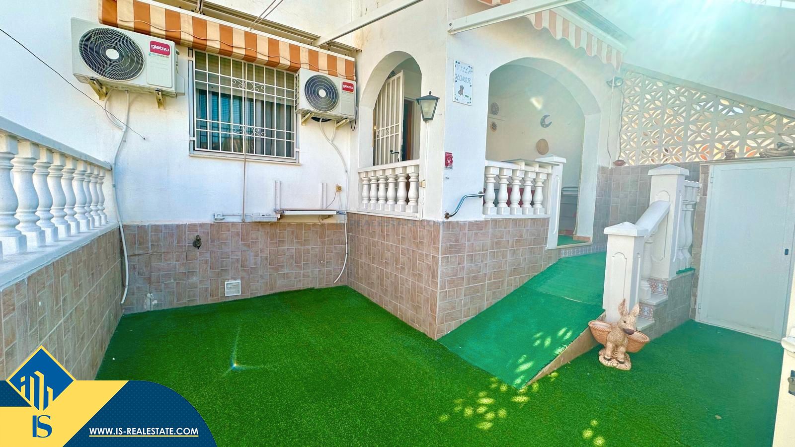 Jardí de Casa o xalet en venda en Torrevieja amb Terrassa, Moblat i Piscina comunitària