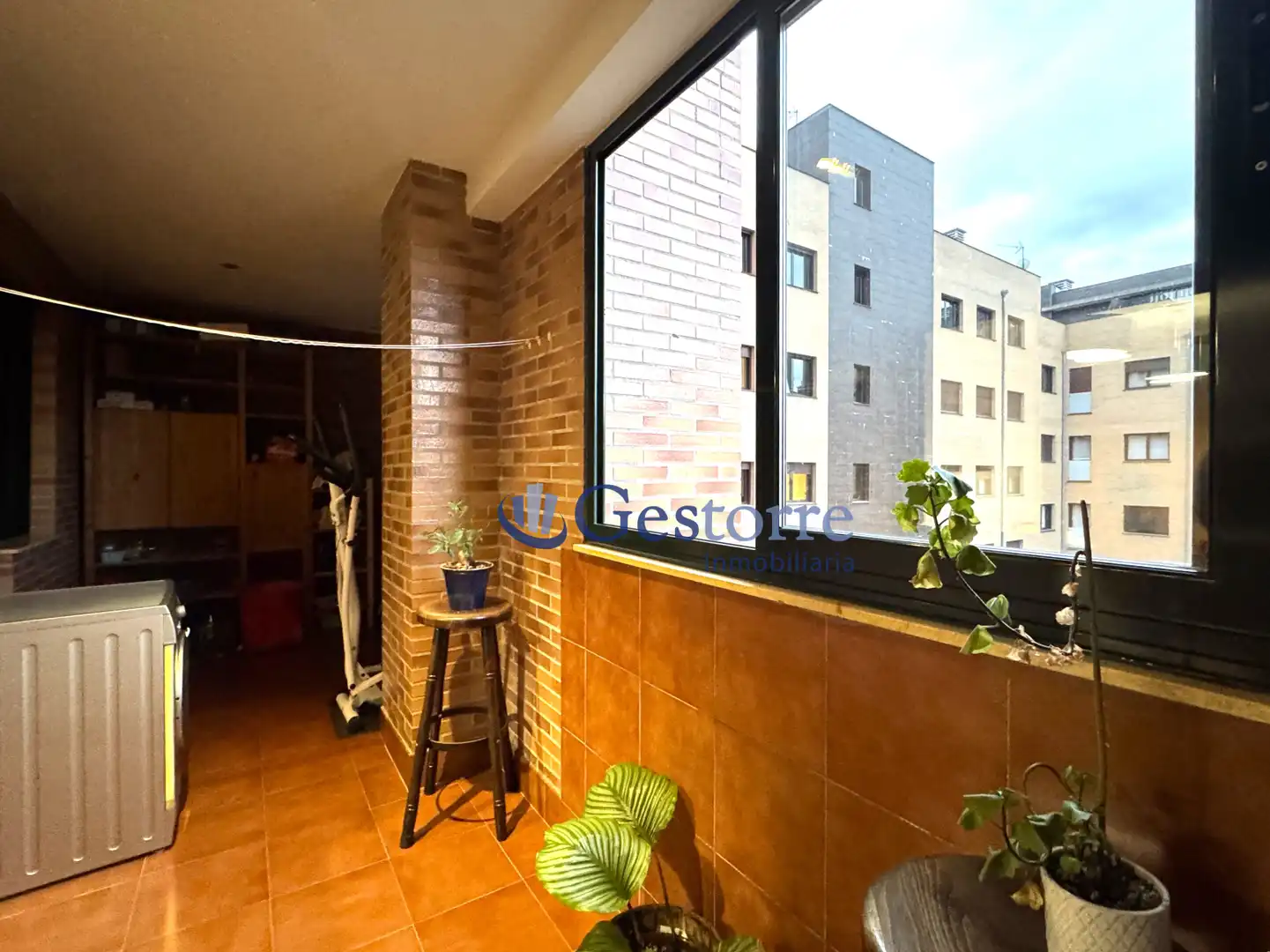 Piso de alquiler en Oviedo - CL MUROS DEL NALON, La Florida