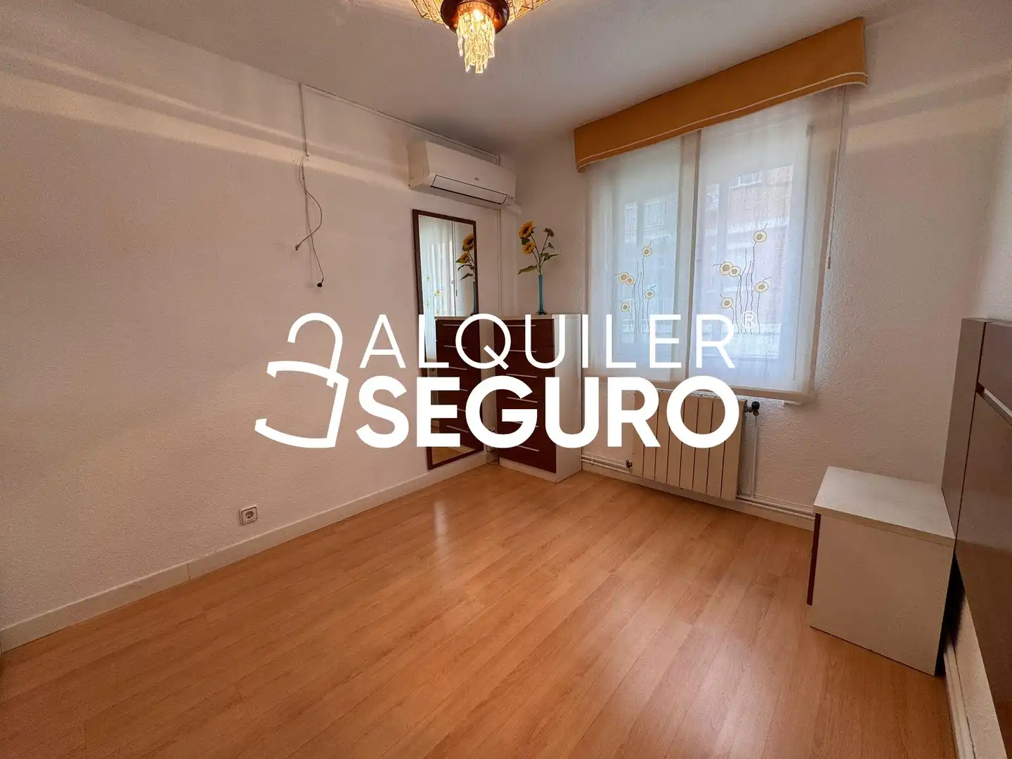 Piso de alquiler en Capitan de la Gándara, Opañel