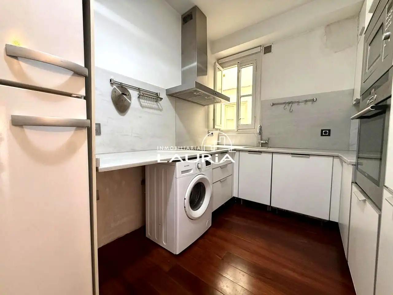 Wohnung zur Miete in calle de Sant Vicent Màrtir, El Mercat