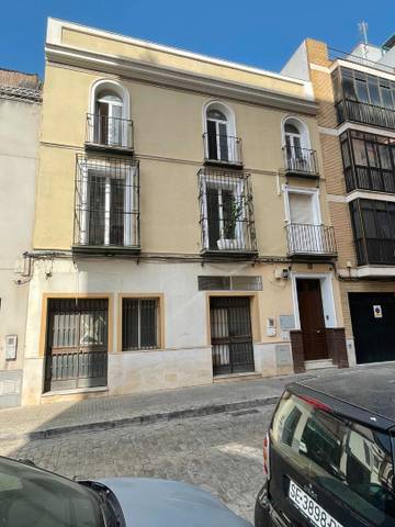 Edificio en Venta en Calle Maese Farfán en La Buhaira