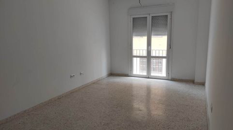 Foto 4 de Piso en venta en C/ José Santacana, Casco Antiguo, Algeciras