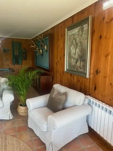 Sala de estar de Casa o chalet en venta en Piloña con Jardín privado, Amueblado y Alarma